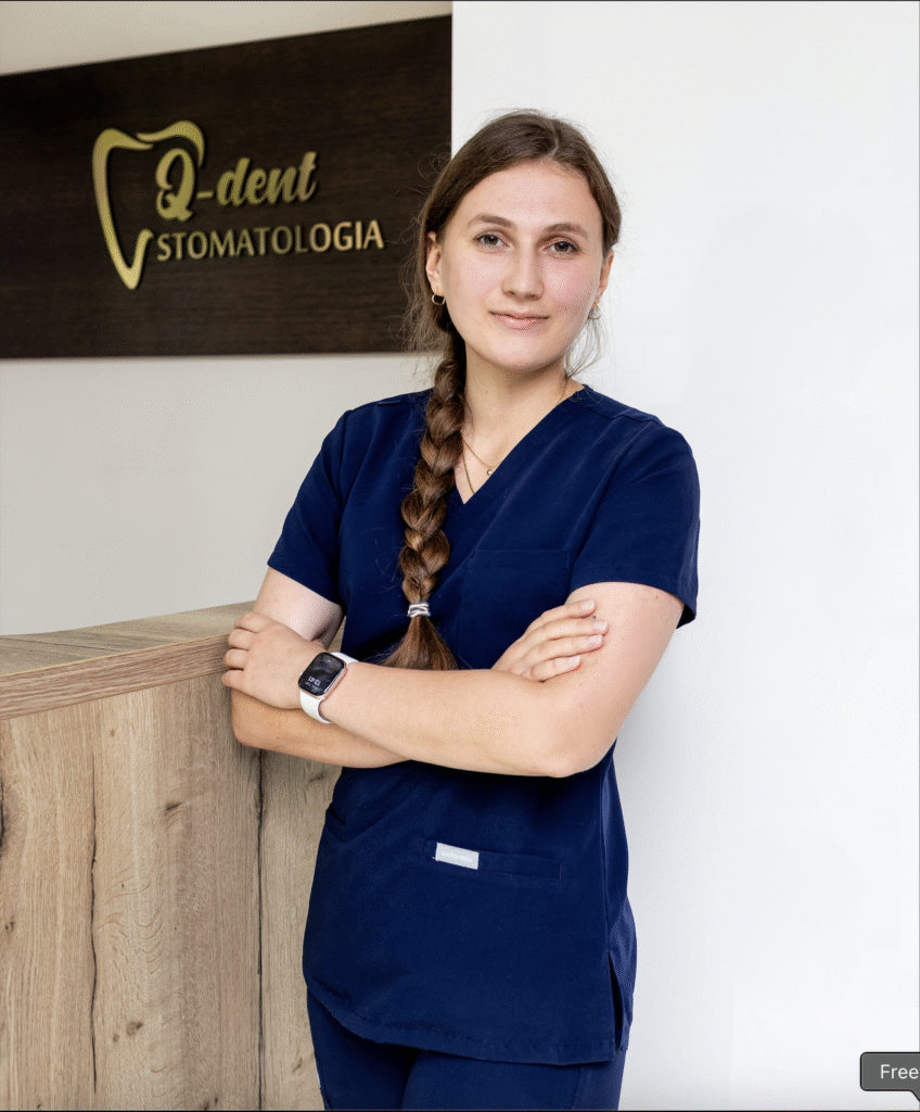 Martyna Byra – Asystentka stomatologiczna